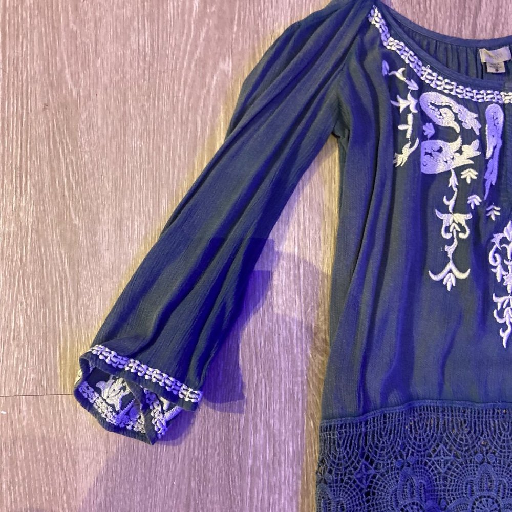 Blouse - Picture 2 of 2